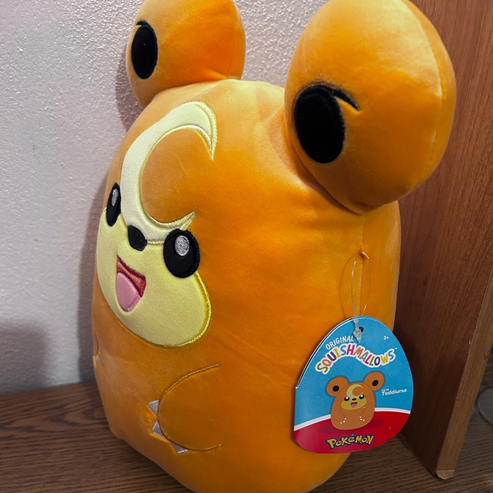 10” Teddiursa Pokémon Squishmallow - Picture 3 of 4
